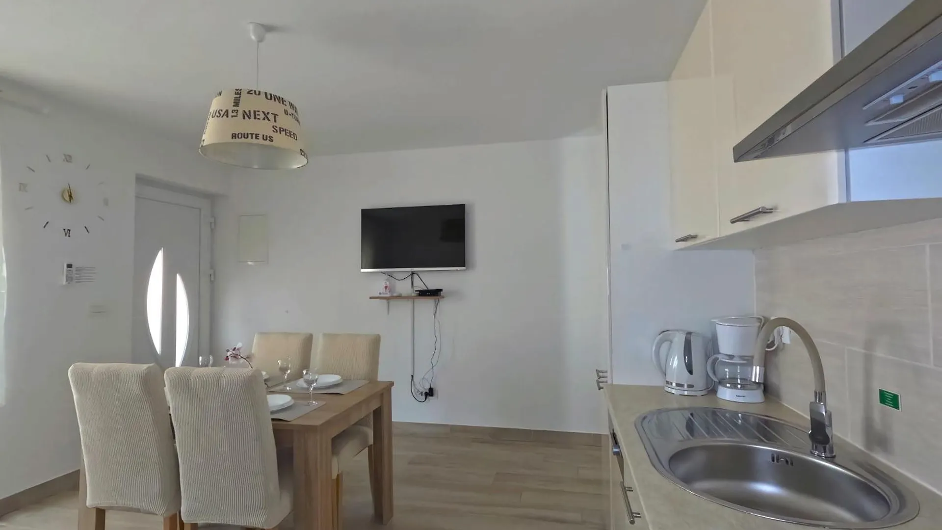 Apartmani Mia I Josip Crikvenica 0*,  Croatia
